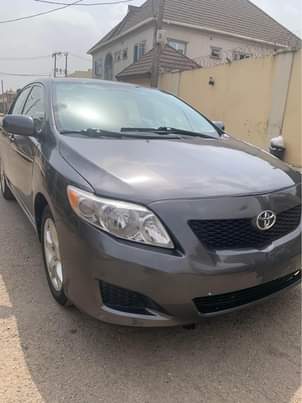 A picture of 2009 TOYOYA COROLLA