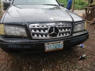 A picture of CLEAN MERCEDES BENZ C CLASS 08033318656