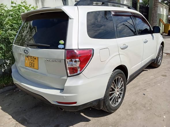 A picture of Subaru Forester EKV Bei 20 8 milion 062472472 Gari bado