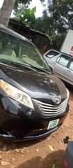 A picture of Distress sale Very clean and sound Toyota Sienna 2012 mod