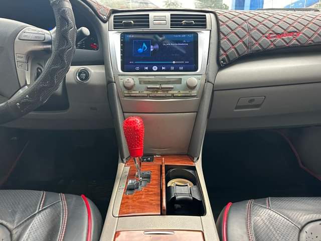A picture of Toyota Camry XLE V6 2010 Registered First body Highest Grade