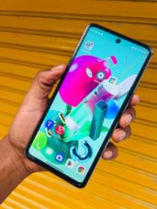 A picture of LG Q92