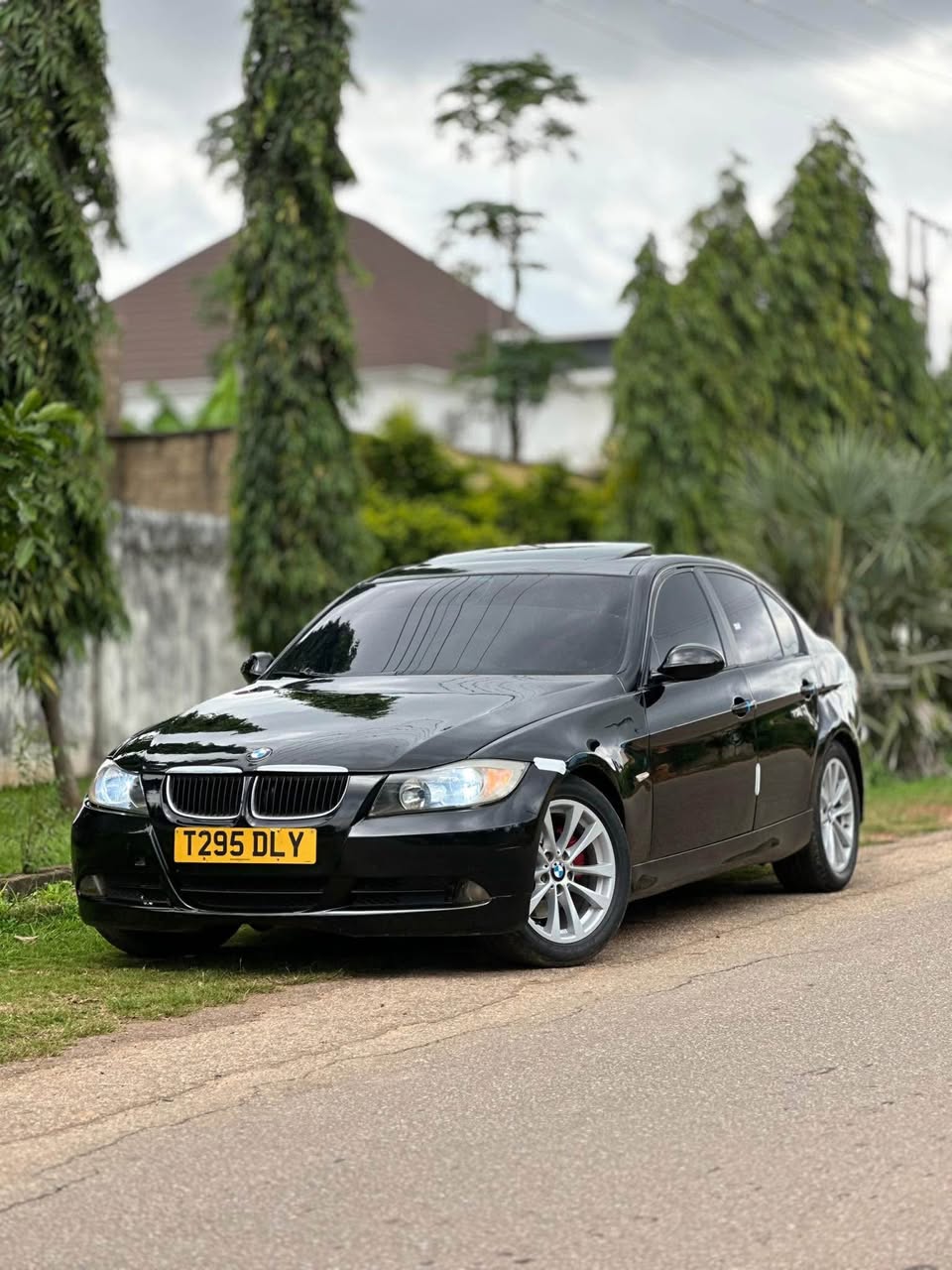 A picture of Extremely Clean BMW E90 2008 Original Duty Automatic Transmission Very