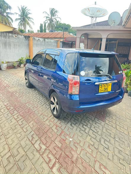 A picture of Toyota Raum