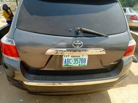 A picture of Nearly 8months used Highlander 2012 13 model with everything still