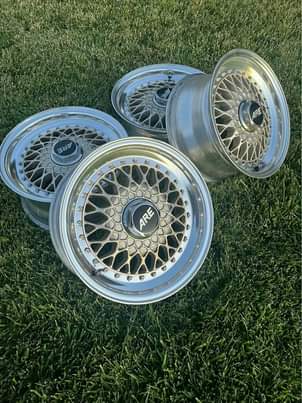 Buy &.