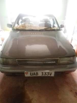 A picture of toyota corona 170