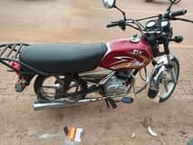A picture of Motorcycle for sale Cost 950000ugshs Call or Whatsapp 0700774125 0773383028