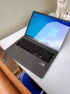 A picture of Lg gram