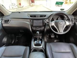 A picture of 2014 Nissan E trail Black