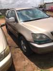 A picture of Lexus es300
