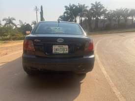 A picture of 2005 Kia Rio Automatic