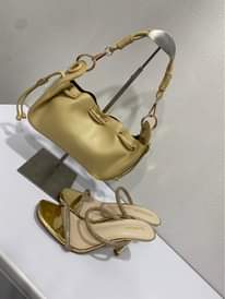 A picture of Shoes