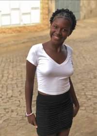 A picture of Ukitaka malaya wadogo wadogo leo wapo Njoo WhatsApp upate DADA