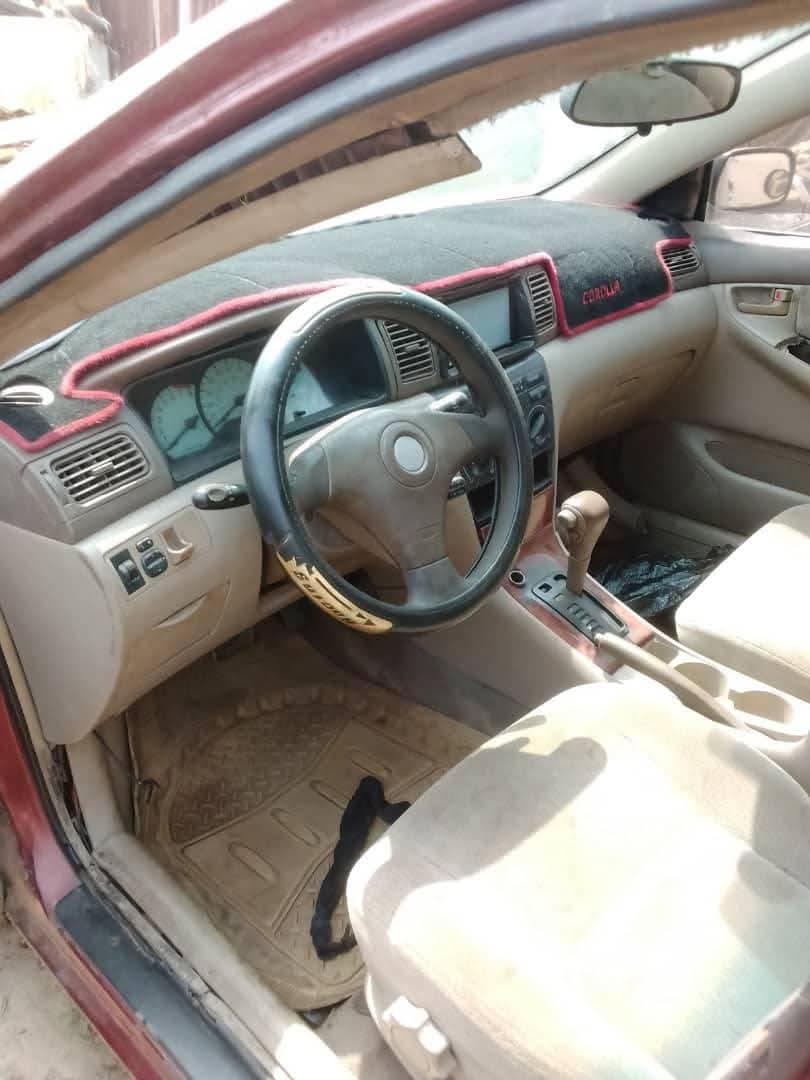 A picture of Toyota corrolla 03 04