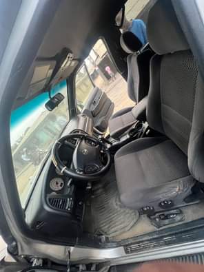 A picture of NISSAN PATHFINDER JEEP. FOUR WHEEL DRIVE. AUXILIARY GEAR FOUR ALLOYED