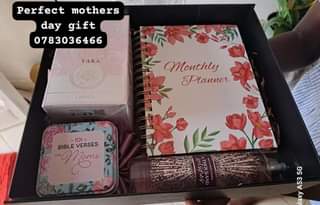 A picture of MOTHERS DAY GIFT WRAPS