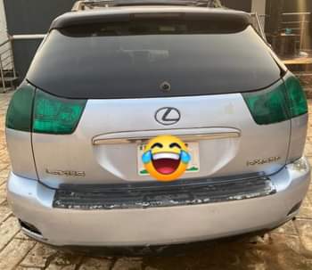 A picture of Lexus RX330