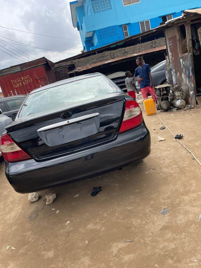 A picture of Toyota Camry 04