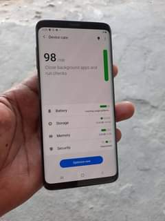 A picture of SAMSUNG S9 plus