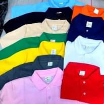 A picture of TISHERT ORIGINAL ZA DUKANI FORM SIX PLAIN NZITO COTTON AZICHUJI