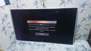 A picture of Samsung TV 75 inches QLED