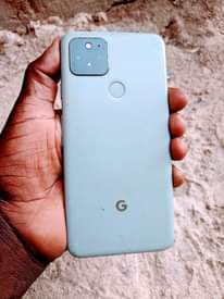 A picture of Google pixel 5 kipengele mstar gb128 ram6 net4g wah 0686820249