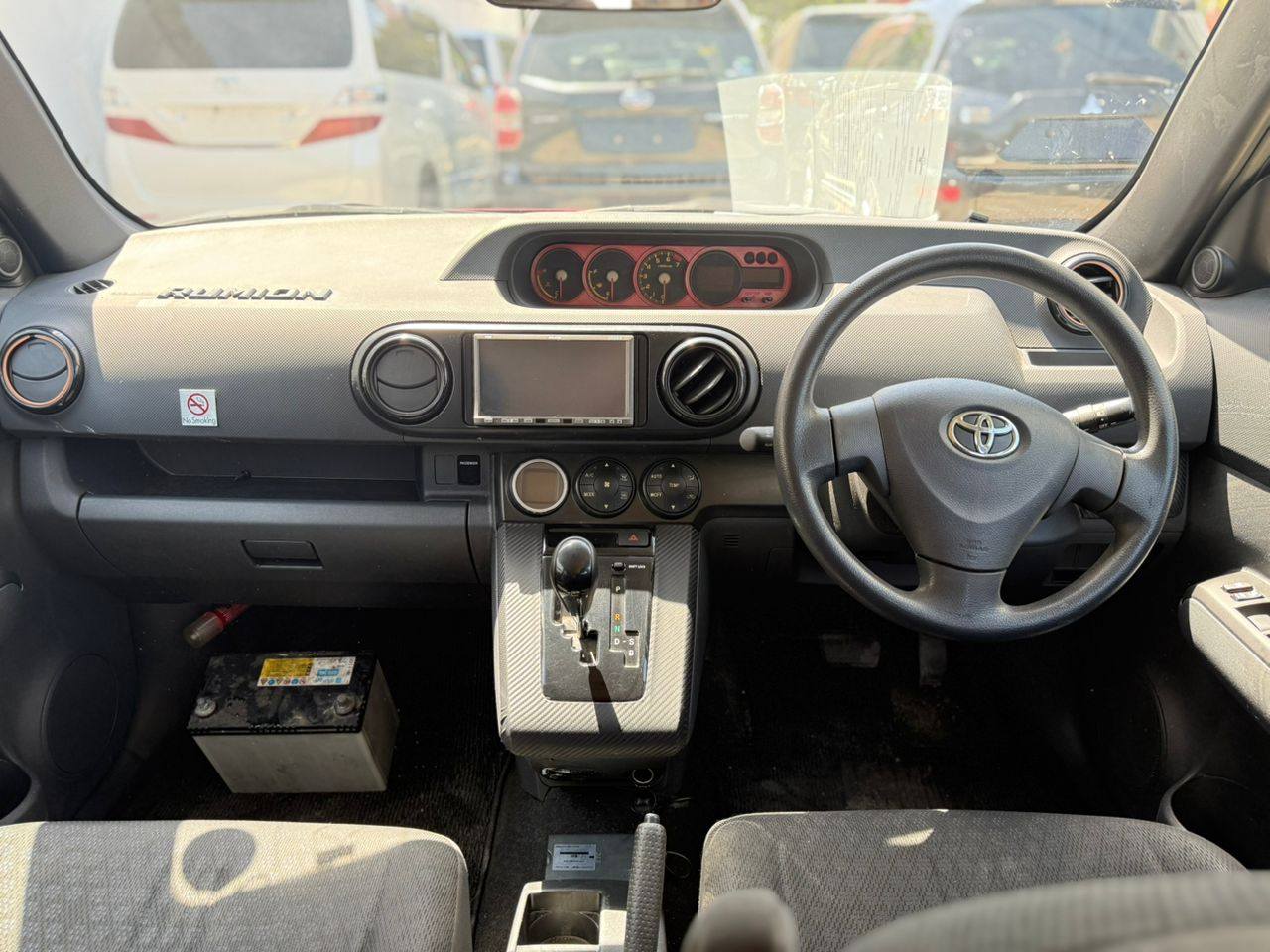 A picture of Toyota rumion