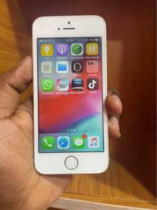 A picture of Iphone 5c