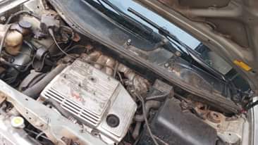 A picture of Distressor Lexus 300 Buy and drive Price 2 5m Location