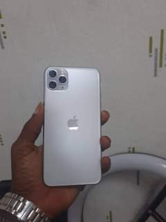 A picture of Iphone 11 pro max