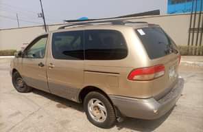 A picture of DANNY YUNG Smarts Auto Toyota Sienna 02 Sound Engine Gear