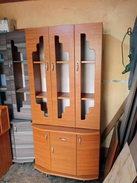 A picture of Sideboard