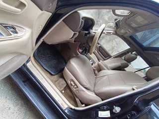A picture of TOYOTA LAND CRUISER 2005