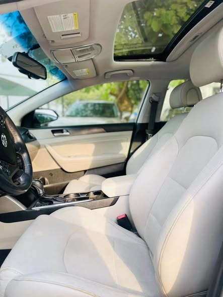 A picture of 2017 HYUNDAI SONATA SPORT FOREIGN USED KEYLESS ENTRY