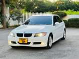 A picture of BMW 3SERIES