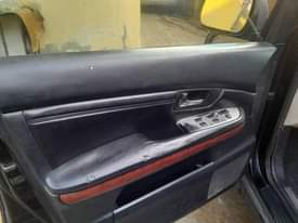 A picture of Lexus Rx350 06