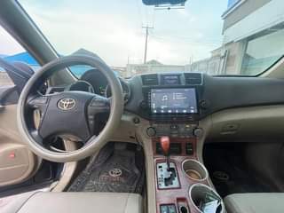A picture of Good deal. V. Clean 2008 2012 Toyota highlander. Limited edition.