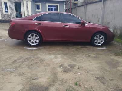 A picture of Es350 for sell Everything working perfectly Location pH Price 6
