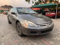 A picture of Honda Accord DC 2007
