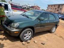 A picture of Toyota RX 300