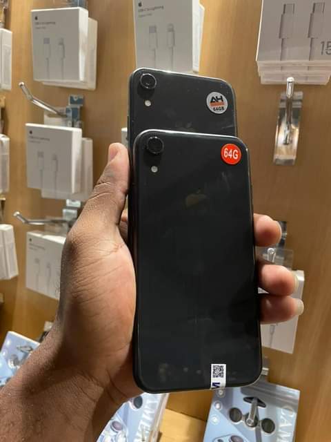 A picture of Iphone xr