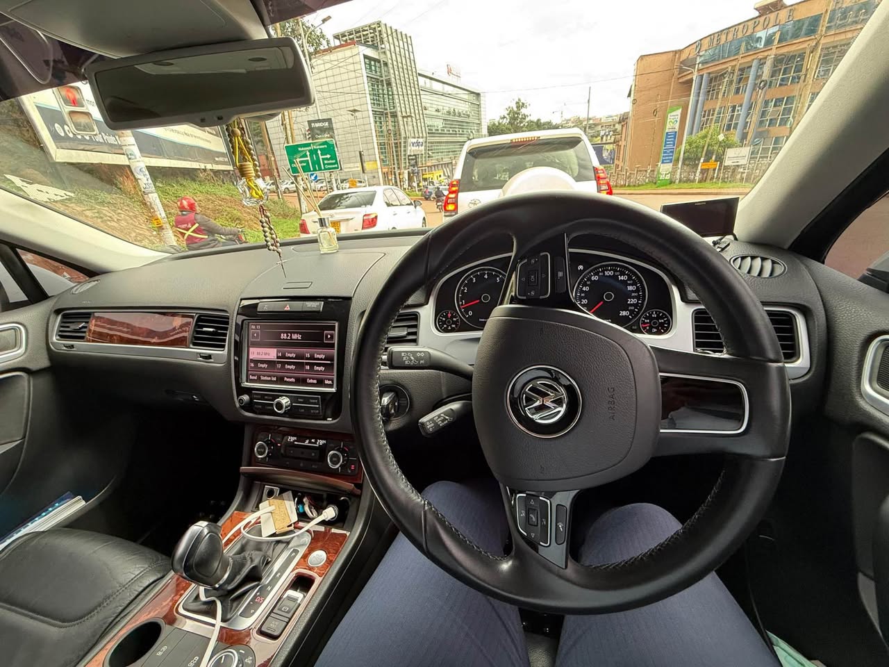 A picture of 2013 Volkswagen TouregCall 0765424123 0709446672