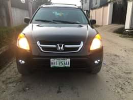 A picture of Honda CrV Engine Gear Ac Neat interior Nothing to fix
