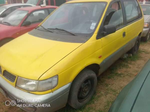 A picture of Mishibush space runner bus 3 doors Manual transmission untouched engine