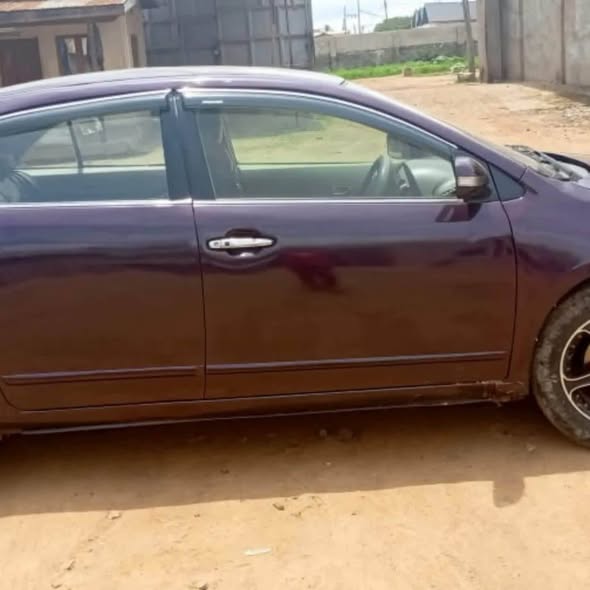 A picture of Toyota primio new model Bei 12 7ml Call WhatsApp 0767510909