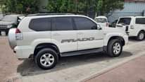 A picture of TOYOTA PRADO 2006