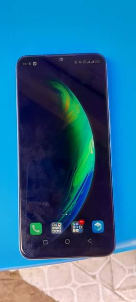 A picture of Infnix hot 10i