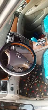A picture of Distress sale Very clean and sound Lexus ES330 2006 model