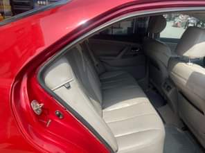 A picture of 2009 camry leather seat reverse camera Enngine silent Gear n
